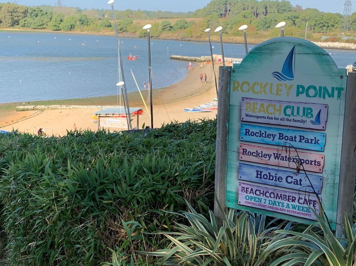 Club Tropicana Poole Bagian luar foto