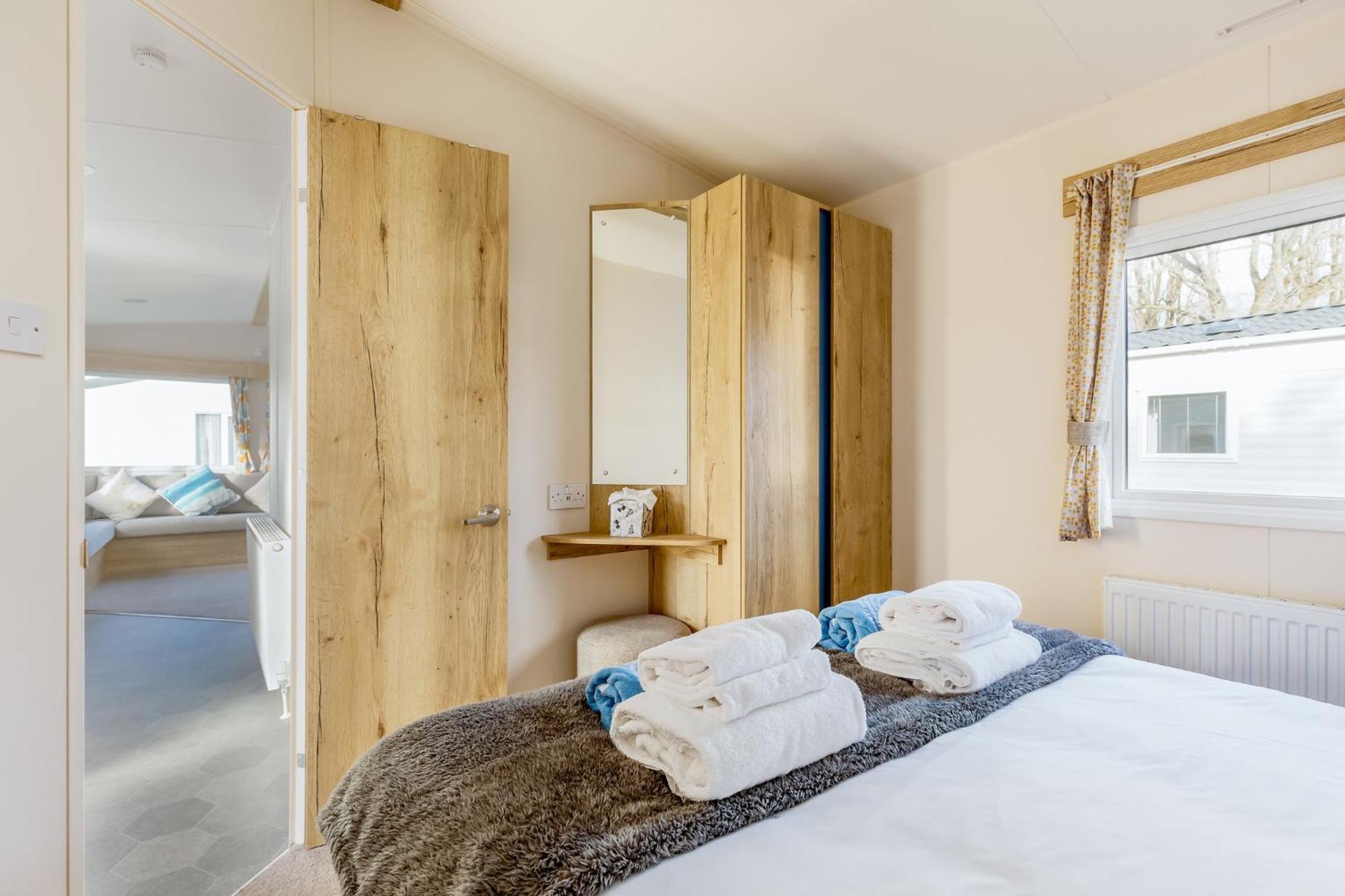 Club Tropicana Poole Bagian luar foto