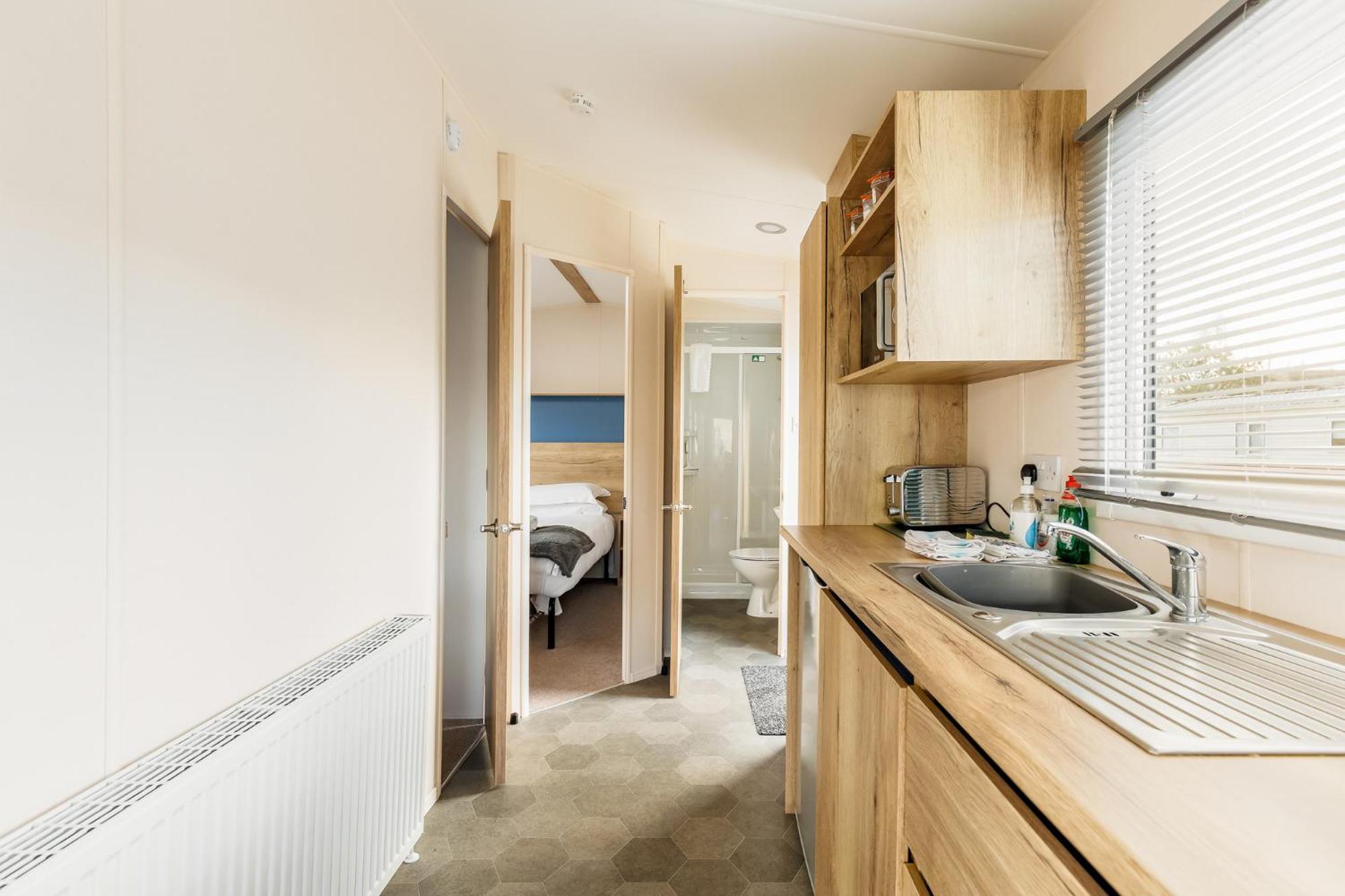 Club Tropicana Poole Bagian luar foto